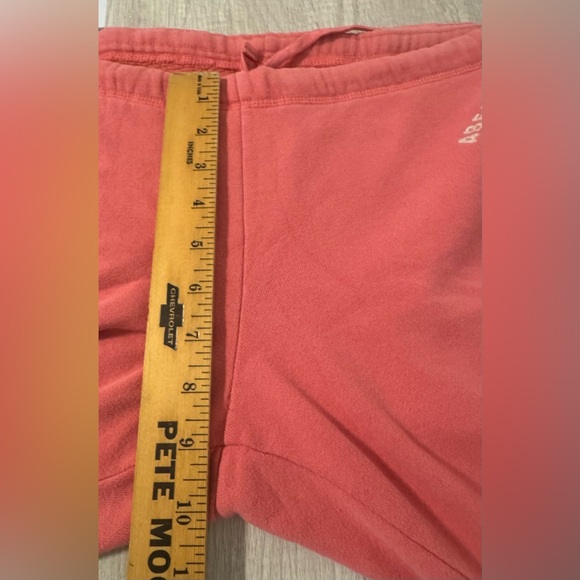 Abercrombie & Fitch Cropped Sweatpants Butt Spell Out Pink y2k 90s Size Medium - Picture 6 of 10